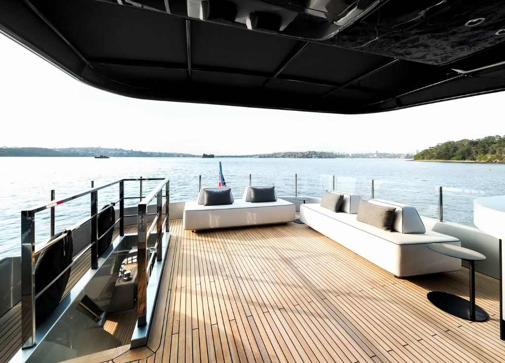 Shadow Sydney Upper Aft View